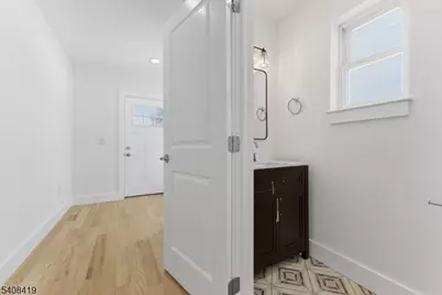 918 Bower St, Linden, NJ 07036 - Photo 2