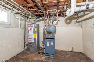 53 Laurel Dr, Wayne, NJ 07470 - Photo 22