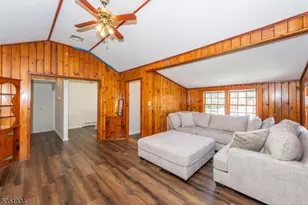 53 Laurel Dr, Wayne, NJ 07470 - Photo 8