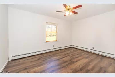 53 Laurel Dr, Wayne, NJ 07470 - Photo 18