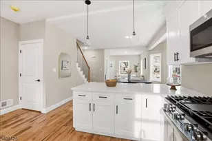 16 White Terrace, Newark, NJ 07108 - Photo 10