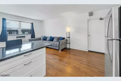 377 Park St, Hackensack, NJ 07601 - Photo 6