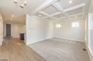 14 Willow Ln, Parsippany, NJ 07054 - Photo 12