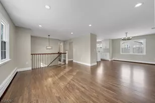 12 Roosevelt Ave, East Hanover Township, NJ 07936 - Photo 10