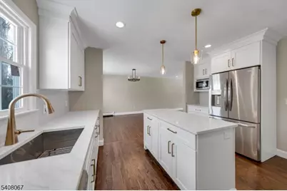 12 Roosevelt Ave, East Hanover Township, NJ 07936 - Photo 18