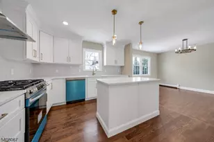 12 Roosevelt Ave, East Hanover Township, NJ 07936 - Photo 20