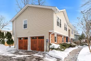 12 Roosevelt Ave, East Hanover Township, NJ 07936 - Photo 8