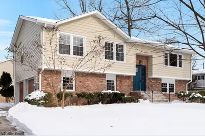 12 Roosevelt Ave, East Hanover Township, NJ 07936 - Photo 4