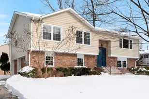 12 Roosevelt Ave, East Hanover Township, NJ 07936 - Photo 4