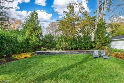 9 Windermere Rd, Montclair, NJ 07043 - Photo 34