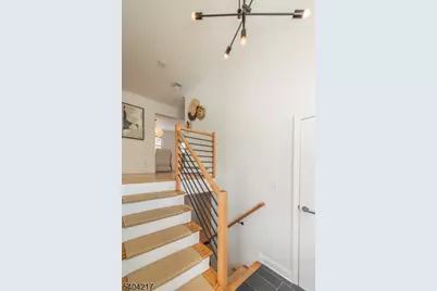 9 Windermere Rd, Montclair, NJ 07043 - Photo 20