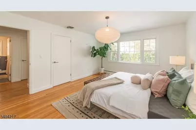 9 Windermere Rd, Montclair, NJ 07043 - Photo 12