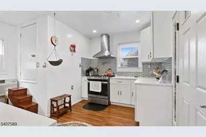 120 Norman St, East Orange, NJ 07017 - Photo 12