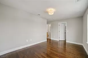 499 7th Ave, Newark, NJ 07107 - Photo 32