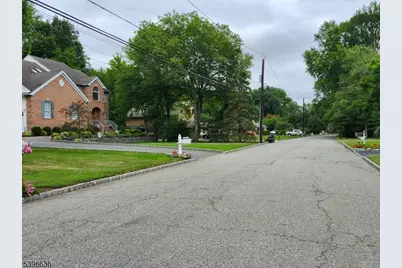 128 Big Piece Rd, Fairfield Twp., NJ 07004 - Photo 2