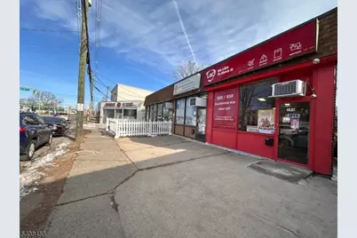 185 N Washington Ave, Bergenfield, NJ 07621 - Photo 1