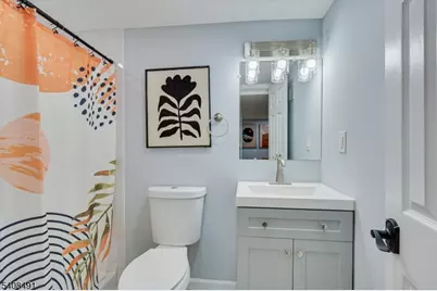 162 Brower Ave, Edison, NJ 08837 - Photo 44