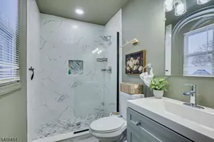 162 Brower Ave, Edison, NJ 08837 - Photo 32