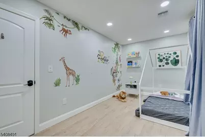 162 Brower Ave, Edison, NJ 08837 - Photo 34