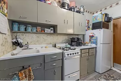 99 S Main St, Phillipsburg, NJ 08865 - Photo 12