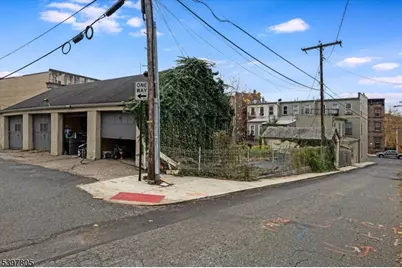 99 S Main St, Phillipsburg, NJ 08865 - Photo 2