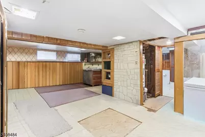 16 Murray Ave, Paterson, NJ 07501 - Photo 22