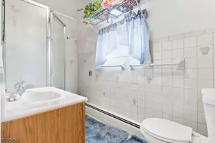 16 Murray Ave, Paterson, NJ 07501 - Photo 18