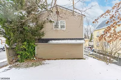 16 Murray Ave, Paterson, NJ 07501 - Photo 6