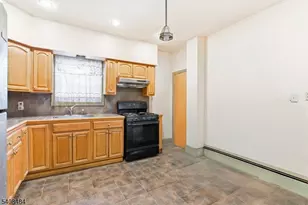 16 Murray Ave, Paterson, NJ 07501 - Photo 10