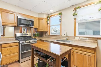 350 Greylock Pkwy, Belleville, NJ 07109 - Photo 10