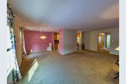 34 Chanda Ct #34, Clifton, NJ 07012 - Photo 4