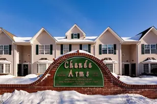 34 Chanda Ct, Clifton, NJ 07012 - Photo 2