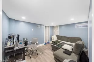 30-32 Barnard Pl, Elizabeth, NJ 07208 - Photo 24