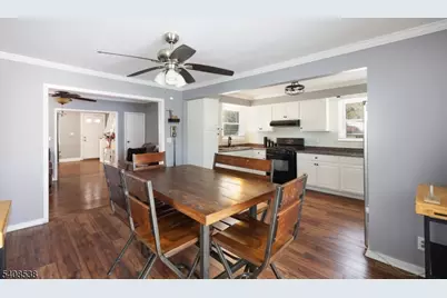 70 Everett Pl, Plainfield, NJ 07063 - Photo 12