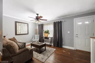 70 Everett Pl, Plainfield, NJ 07063 - Photo 10