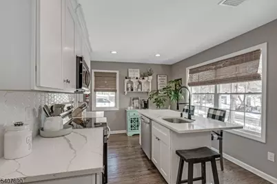 58 Brooklyn Rd, Stanhope, NJ 07874 - Photo 8