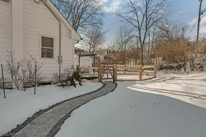 58 Brooklyn Rd, Stanhope, NJ 07874 - Photo 4