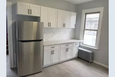 32 Vreeland Ave, Paterson, NJ 07504 - Photo 4