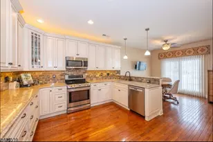 66 Briar Ct, Hardyston Township, NJ 07419 - Photo 10