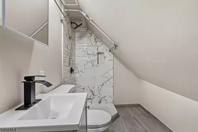 11 Tichenor Ter, Irvington, NJ 07111 - Photo 18