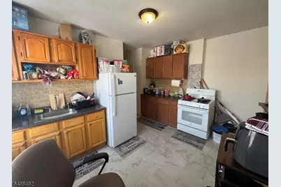 73 Hamilton St #4, East Orange, NJ 07017 - Photo 6