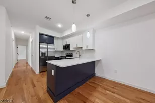 52 James St Unit, Newark, NJ 07102 - Photo 2