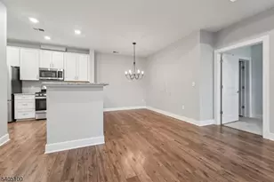 632 Marion Ln, Monroe Township, NJ 08831 - Photo 12