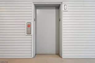 632 Marion Ln, Monroe Township, NJ 08831 - Photo 8