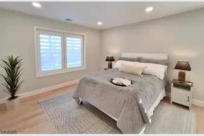 440 Railroad Avenue, Old Bridge Township, NJ 08879 - Photo 10