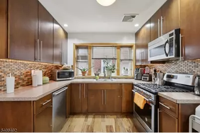 5 Cedar St, North Arlington, NJ 07031 - Photo 4