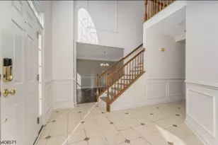 215 Kuhl Rd, Raritan Township, NJ 08822 - Photo 2