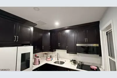 16 Whitmore Pl, Clifton, NJ 07011 - Photo 6