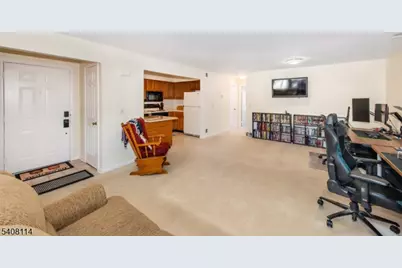 61 Westchester Ter, Clinton Township, NJ 08801 - Photo 14