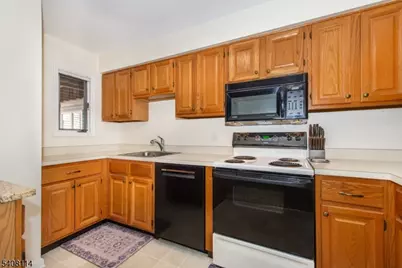 61 Westchester Ter, Clinton Township, NJ 08801 - Photo 8